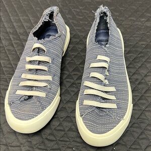 Rocket Dog Blue and White Women's Sneakers